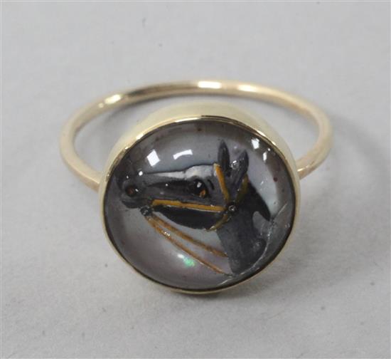 An Essex crystal horses head ring, size K.